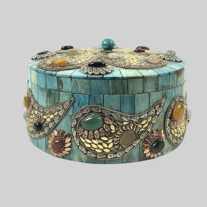 Camel Bone Round Box With Stonework 9 In 1