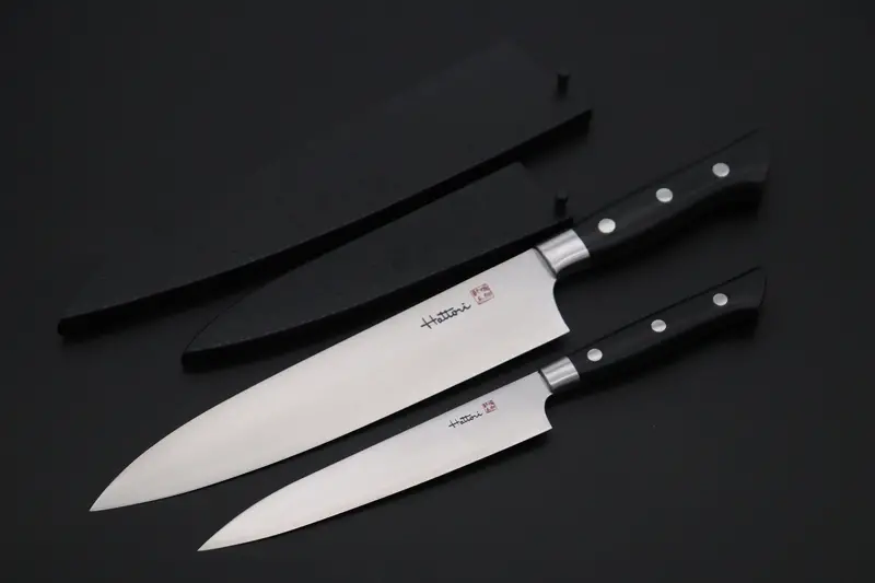 Master Ichiro Hattori Knife Set !! Hattori Forums "Noah" Series Fhn-3L Petty 150Mm (5.9 Inch) And Fhn-6L Gyuto210mm (8.2 Inch) (Comes With Black Lacquered Sayas) 1