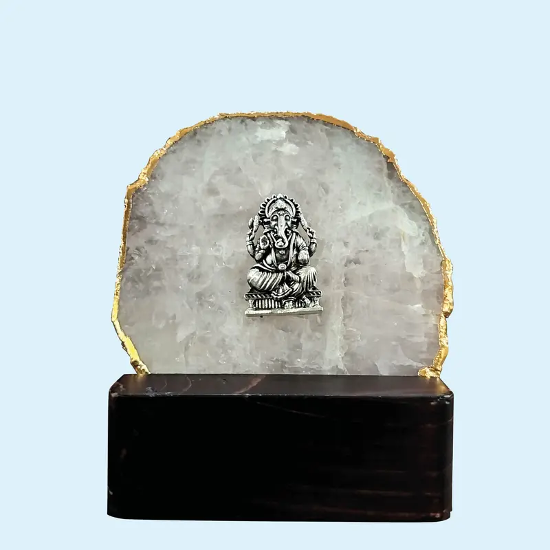 Silver (92.5) Two Tone Ganesh With Semi Precious Stone 13 Gm 1